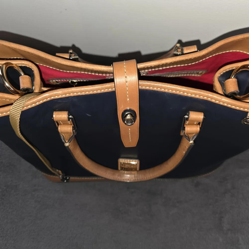 Dooney & Bourke Perry Satchel in elegant MIDNIGHT BLUE - Picture 5 of 9